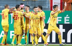 Nam Định vs Bình Phước: Dẹp hàng ngoại dùng hàng nội địa