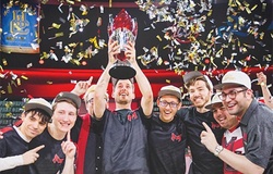 Nhận được học bổng toàn phần từ trường đại học nhờ chơi LMHT