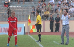 HLV của HAGL đáp trả khôn khéo khi bàn về trọng tài