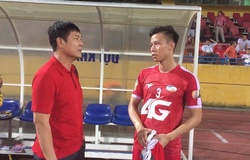 Khoảnh khắc xúc động của Hải Quế và Tư Dũng bên thầy cũ