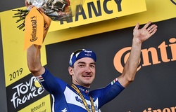 Chặng 4 Tour de France 2019: Elia Viviani nhân đôi niềm vui cho Deceuninck-QuickStep