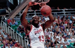 Shaquille O'Neal: ngồi dự bị vẫn giành MVP FIBA World Cup 1994