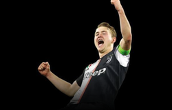 Juventus chính thức có De Ligt, phí giải phóng 150 triệu euro