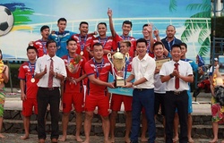 Xảy ra sự cố phi thể thao, Khánh Hòa vô địch bóng đá bãi biển QG