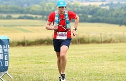 Nhà vô địch giải siêu đường dài bị hủy kết quả vì chạy quá cự ly