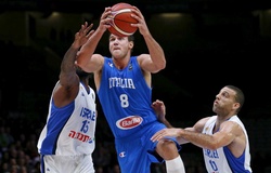 Vừa phẫu thuật thành công, Danilo Gallinari lập tức tham dự FIBA World Cup
