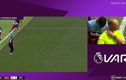 West Ham vs Man City: Tranh cãi khi VAR lần đầu "lên tiếng" ở Ngoại hạng