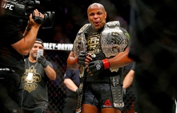 Daniel Cormier: Tôi sẽ không giải nghệ như một kẻ thất bại