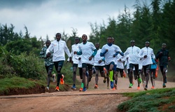 Ra mắt dàn sao dẫn tốc cho chiến dịch sub-2 marathon của Eliud Kipchoge