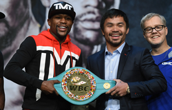 Floyd Mayweather nhận 51 tỉ đồng để vờ thách đấu Manny Pacquiao?