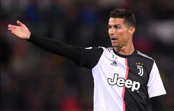 Ronaldo đã chỉ còn cách Arsenal đúng một bước chân...