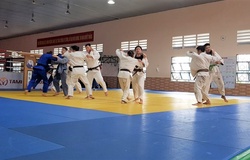 Judo: Nghệ thuật của các tư thế ném ngã