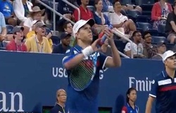 US Open: Già còn dại, "Quái vật 2 đầu" bị phạt hơn 200 triệu đồng