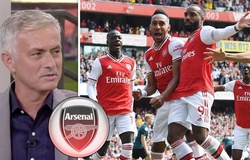 HLV Mourinho hiến kế cho HLV Unai Emery sử dụng tam tấu của Arsenal