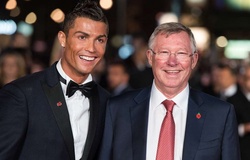 Ronaldo nhận tin nhắn từ Sir Alex Ferguson sau khi giành giải thưởng