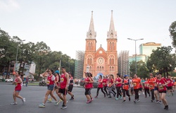 Chạy bộ mỗi ngày: Techcombank HCMC International Marathon quy đổi km ra tiền từ thiện