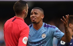 Công nghệ VAR mắc 4 sai lầm trong 4 vòng đầu giải Ngoại hạng 2019/20