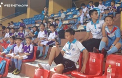 Những "khán giả" ngoại lệ được vào sân ở trận Hà Nội FC vs Viettel