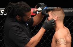 Jeremy Stephens yêu cầu tái đấu với Yair Rodriguez sau cú chọc mắt