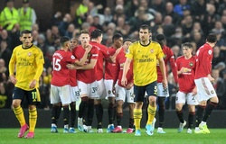 Tiền vệ 50 triệu bảng của MU bị chỉ trích không thương tiếc trước Arsenal