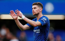 Chelsea thêm động lực ở Cúp C1 khi Jorginho "vô đối" tại Ngoại hạng Anh