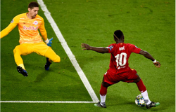 Công làm thủ phá, Liverpool và Salzburg mở tiệc bàn thắng tại Anfield