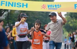 Chạy với tôi - 2gether 2019: Lần đầu chạy bán marathon với người khiếm thị