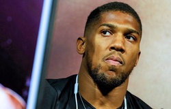 Eddie Hearn không tin Anthony Joshua sẽ bước vào WWE như Tyson Fury từng làm