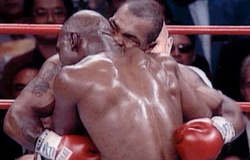 Holyfield và vết cắn của Mike Tyson: Tôi muốn cắn lại