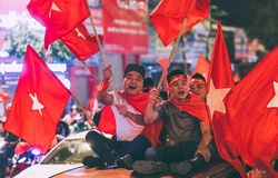 Mua cờ cổ vũ đội tuyển bóng đá Việt Nam ở đâu?