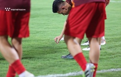 Hành động đáng yêu của Hồng Duy ở chiến thắng trước Malaysia