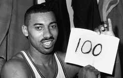 Kỷ niêm 20 năm ngày mất huyền thoại 100 điểm, Wilt Chamberlain