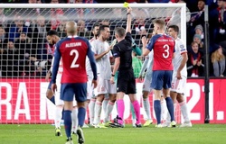 Tây Ban Nha chưa thể giành vé Euro 2020 vì quyết định không có VAR