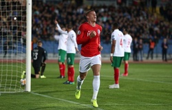 Tuyển Anh tưng bừng "đánh tennis" trên xứ sở hoa hồng