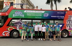 VPBank Hanoi Marathon 2019 họp báo trên xe buýt hai tầng độc đáo