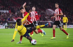 Arsenal "vô đối" về thẻ phạt vì ăn vạ ở Ngoại hạng Anh