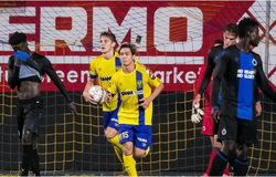 Không ngồi chơi xơi nước, Công Phượng vẫn thường xuyên ra sân cho đội trẻ Sint Truidense