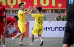 Khắc Ngọc, Hùng “con" trở lại thi đấu trong màu áo Văn Minh