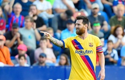 Messi với cú penalty đi vào lịch sử trong ngày buồn của Barca