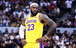 Chạm mốc lịch sử, LeBron James vẫn không quên nhắn nhủ tới "Haters"