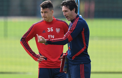 Lý do bất ngờ khiến cầu thủ Arsenal thờ ơ với cách Emery huấn luyện