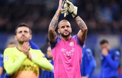 Walker thực hiện 2 pha cứu thua khi Man City mất 2 thủ môn