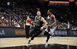 Gordon Hayward rạn xương bàn tay trong chiến thắng của Boston Celtics