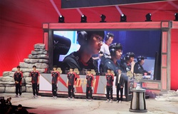 Griffin tái thiết lại đội hình sau drama của cvMax