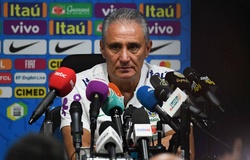 HLV đội tuyển Brazil "tố cáo" Messi và trọng tài thiên vị Argentina