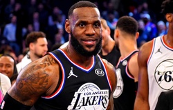 LeBron James chưa có ý định giải nghệ, muốn thi đấu cùng con trai