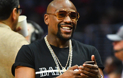 Tài sản Mayweather bốc hơi quá nửa trong hai năm