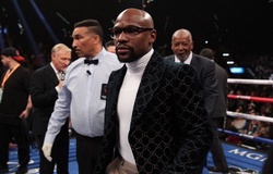 Floyd Mayweather bất ngờ tuyên bố trở lại với võ đài vào năm 2020