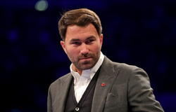 Eddie Hearn: “Joshua đã sẵn sàng để bước lên sàn đấu”