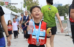 Kids Run khuấy động Techcombank Ho Chi Minh City International Marathon 2019